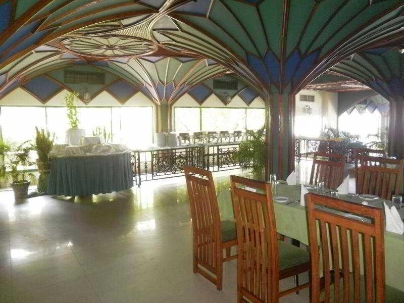 Peacock Beach Hotel Hambantota Exteriér fotografie
