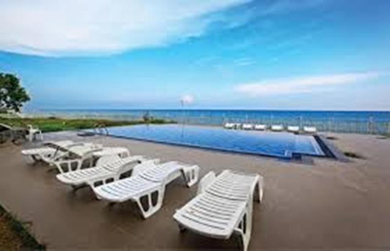 Peacock Beach Hotel Hambantota Exteriér fotografie