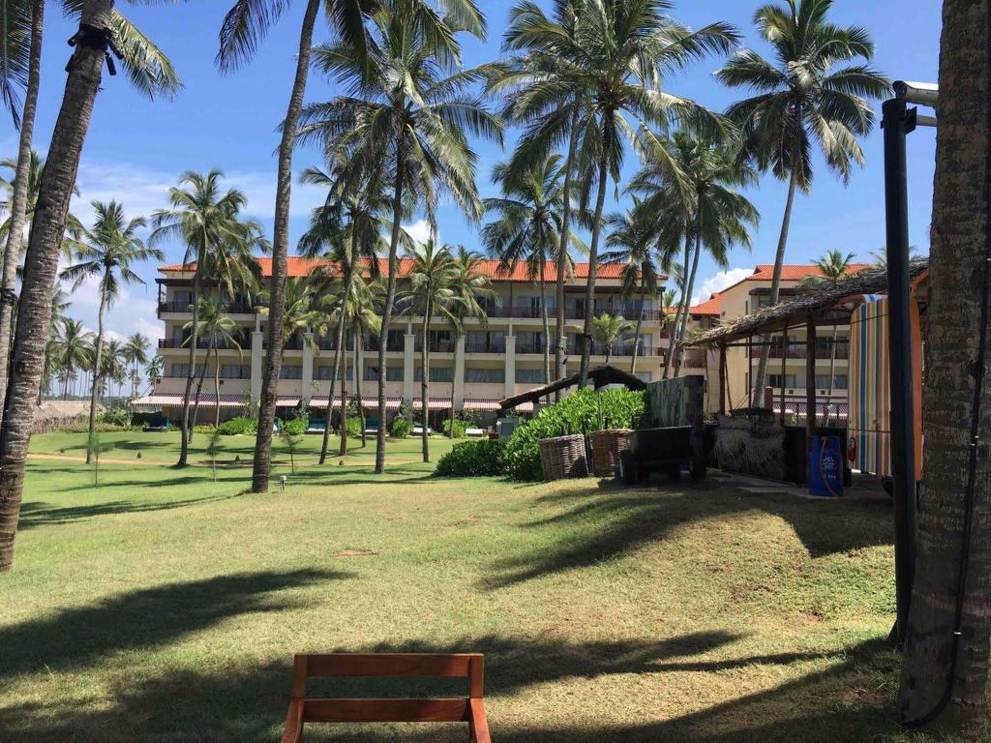 Peacock Beach Hotel Hambantota Exteriér fotografie
