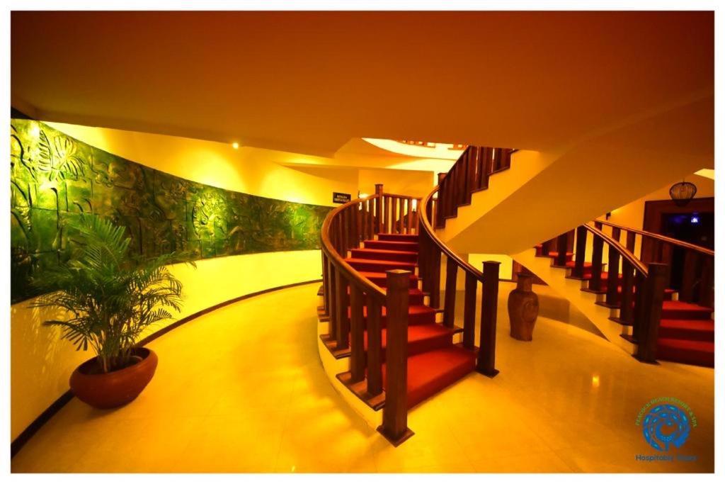 Peacock Beach Hotel Hambantota Exteriér fotografie
